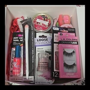 Perfectly Pink Gift 💝 Box 23 items Beauty Stationary Candle More!